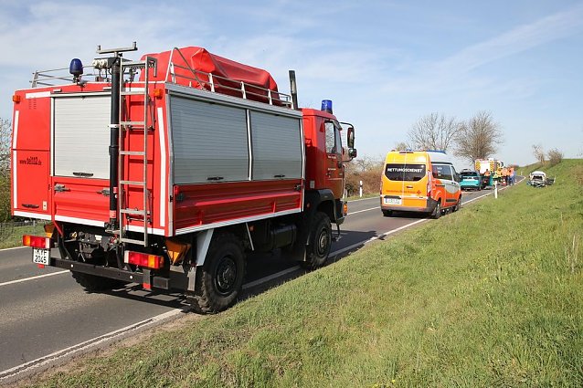 Bild: Vier Personen bei Unfall schwer verletzt