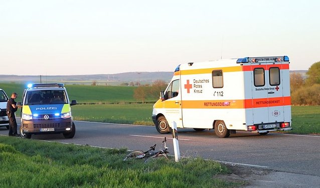 Bild: Folgenschwerer Unfall auf der B84