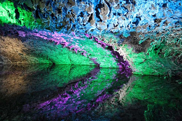 Bild: Die Barbarossah&ouml;hle &ouml;ffnet farbenpr&auml;chtig n&auml;chste Woche
