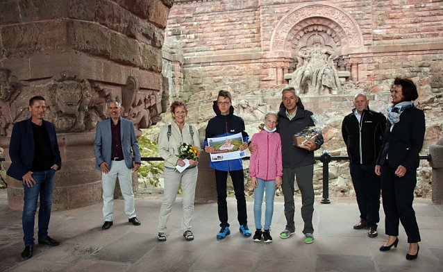 Bild: Einmillionster Besucher am st&uuml;rmischen Kyffh&auml;user-Denkmal