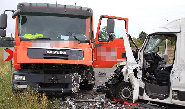 Bild: Unfall bei gr&uuml;&szlig;en