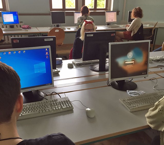 Bild: Mit neuer Technik ins neue Schuljahr