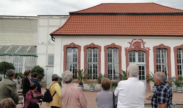 Bild: Sehbehinderte besuchten das Barockdorf Bendeleben