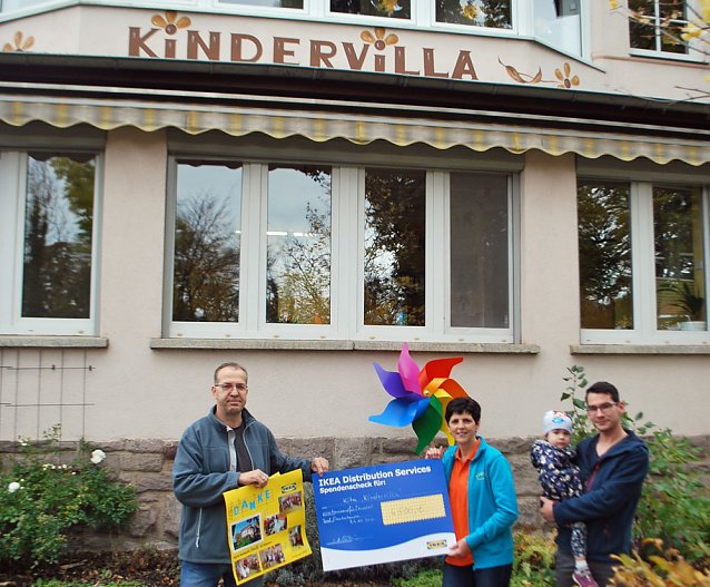 Bild: Besuch von IKEA in der Kindervilla