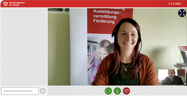 Bild: Berufsberaterin Dana Wolff im digitalen Gespr&auml;ch mit der nnz