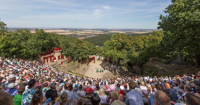 Bild: Das Harzer Bergtheater &uuml;ber Thale
