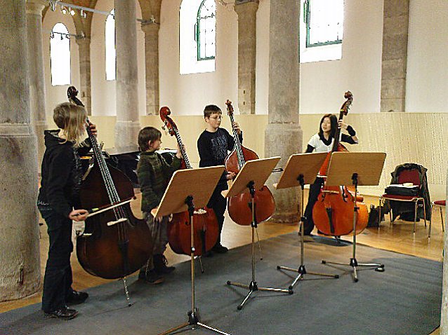 Bild: Kontrabasskurs Landesmusikakademie Th&uuml;ringen