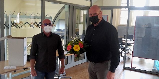 Bild: v.l. Rene&acute;Hartnauer (B&uuml;rgermeister der Stadt Greu&szlig;en); neuer Verbandsvorsitzender des TAZ, B&uuml;rgermeister Steffen Grimm.