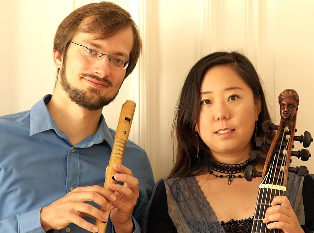 Bild: v.l. Martin Erhardt (Blockfl&ouml;te/ Cembalo/ Portativ); Miyoko Ito�(Viola da Gamba/�Fidel.���