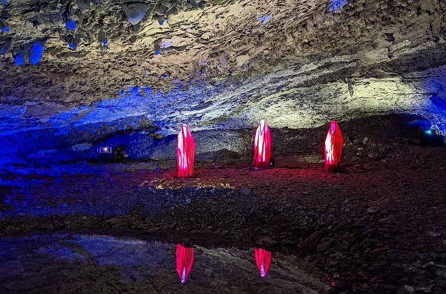 Bild: World of Lights in der Barbarossah&ouml;hle