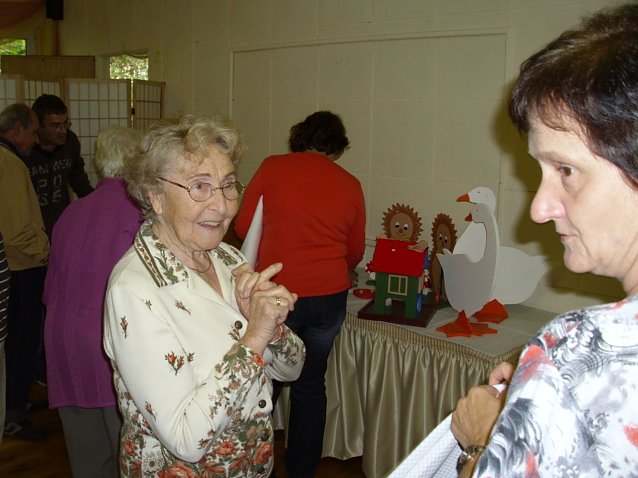 Bild: Die Mutter der "kleinen wei&szlig;en Friedenstaube", Erika Schirmer, ist heute 96 Jahre alt
