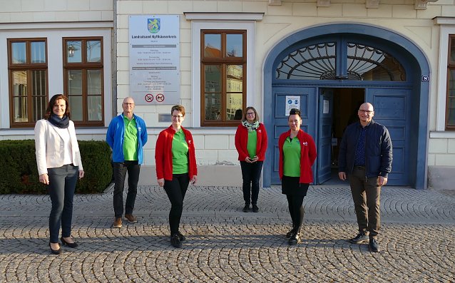 Bild: v. li. nach r.: Landr&auml;tin Antje Hochwind-Schneider; AGATHE Mitarbeiterinnen und Mitarbeiter Herr Steffen Klinger; Frau Yvonne Koch; Frau Simone Schmidt; Frau Doreen Gerlach; Herr Thomas Kohlschreiber.