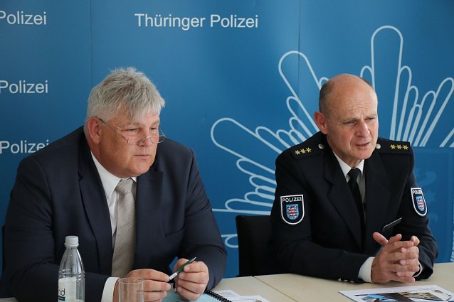 Bild: v.l.: Kriminaldirektor Detlef Grabs und der Leiter der LPI Nordhausen, Matthias Bollenbach