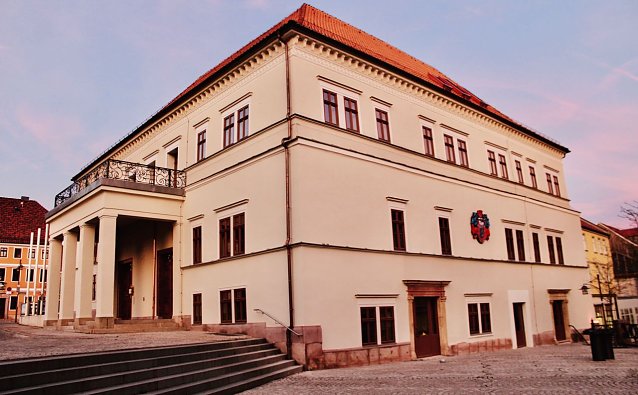 Bild: Touristinformation zieht ins Sondersh&auml;user Rathaus