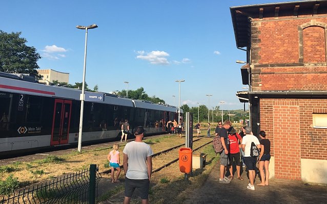 Bild: Unstrutbahn in Ro&szlig;leben