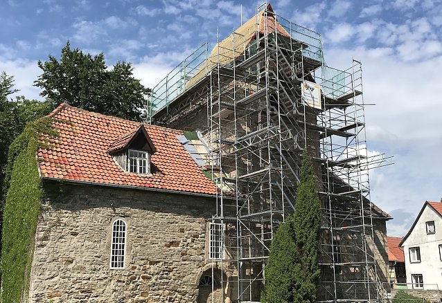 Bild: Der noch einger&uuml;stete Turm