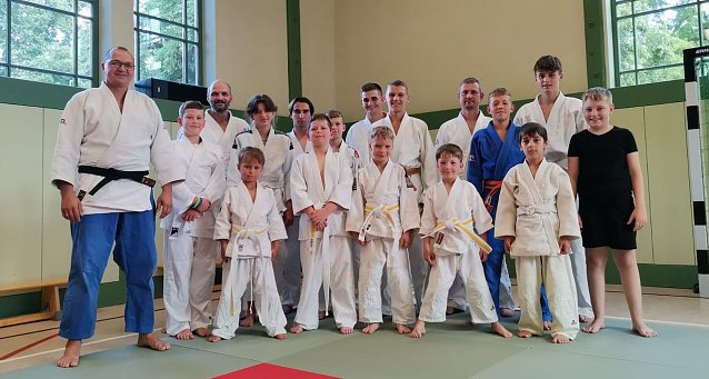 Bild: Judokas bestehen G&uuml;rtelpr&uuml;fung