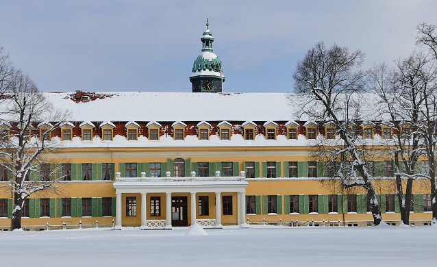 Bild: Sondersh&auml;user Schloss im Schnee
