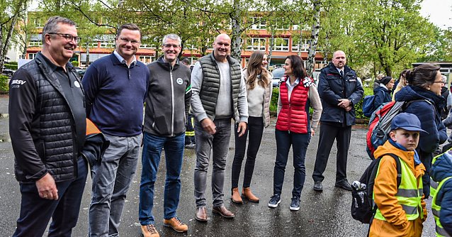 Bild: Hoher Besuch aus Politik und Wirtschaft beim 2. Nordth&uuml;ringer Erste Hilfe Wettbewerb des Jugendrotkreuzes in Sondershausen 