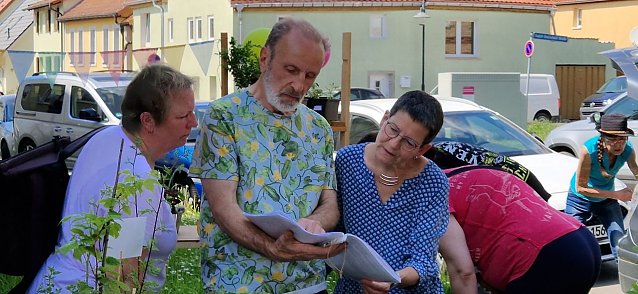 Bild: 10. Pflanzenb&ouml;rse in Bad Frankenhausen - Herr und Frau Zeidler