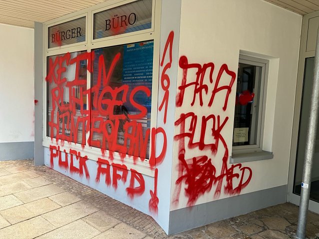 Bild: Parteib&uuml;ro in Sondershausen beschmiert