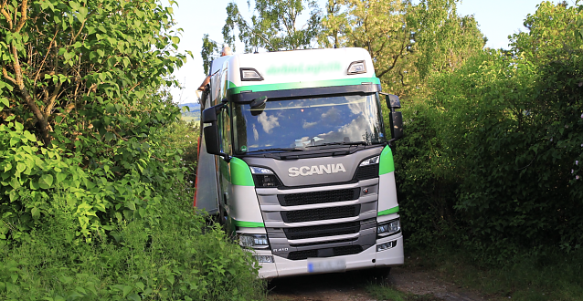 Bild: Lkw auf Abwegen im Kyffh&auml;userkreis