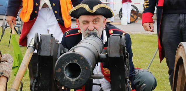Bild: In Sondershausen kamen am Wochenende wieder die Schwarzpulverkanoniere zusammen um die Europameisterschaft auszuschie&szlig;en