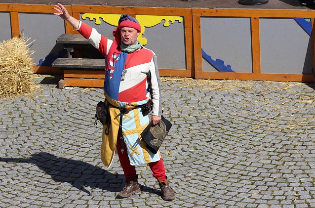 Bild: Herold Radolf zu Duringen sprach weise Worte zur Er&ouml;ffnung 