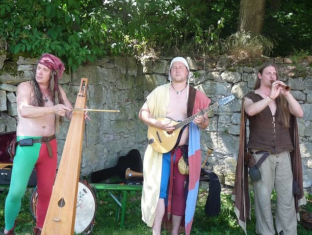 Bild: Mittelalterfest auf dem Strau&szlig;berg