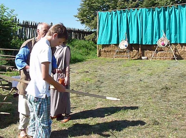 Bild: Bogenschie&szlig;en auf der Funkenburg