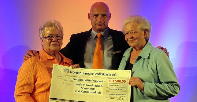 Bild: 1.500 Euro f&uuml;r Nordth&uuml;ringer Tafeln