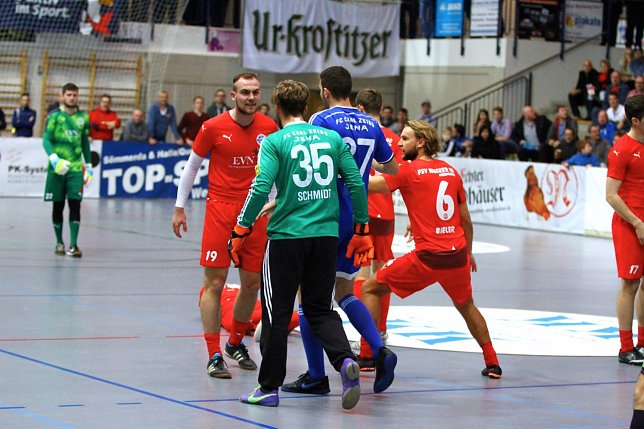 Bild: Derby in der Halle