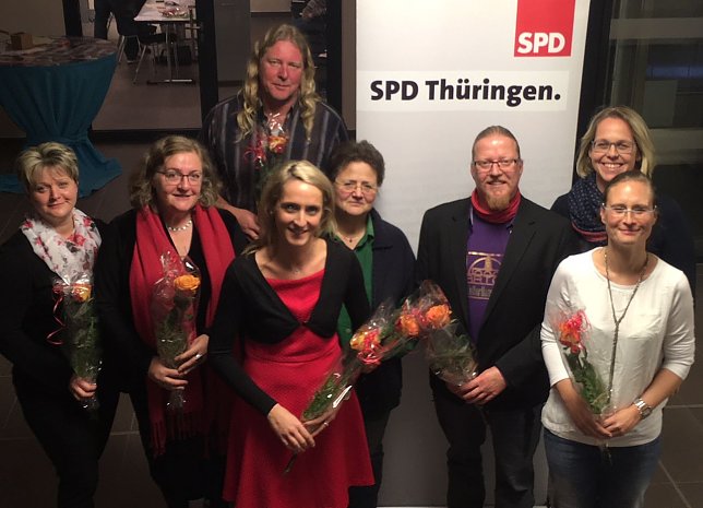 Bild: Neuer SPD-Vorstand mit Kandidatin