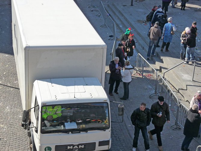 Der besondere Festwagen (Foto: Karl-Heinz Herrmann) Der besondere Festwagen (Foto: Karl-Heinz Herrmann)