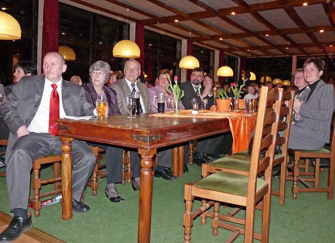 Beliebeste Sportler am Kyffhäuser (Foto: Karl-Heinz Herrmann) Beliebeste Sportler am Kyffhäuser (Foto: Karl-Heinz Herrmann)