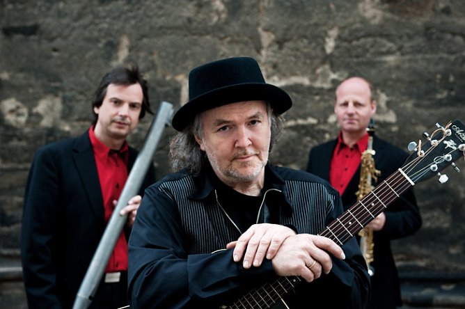 Gerhard Schöne in Sondershausen (Foto: Kirchentag Sondershausen) Gerhard Schöne in Sondershausen (Foto: Kirchentag Sondershausen)