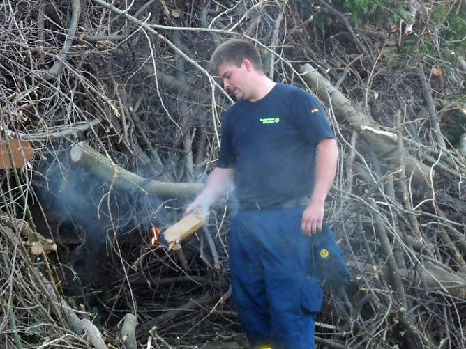 Osterfeuer Event (Foto: Karl-Heinz Herrmann) Osterfeuer Event (Foto: Karl-Heinz Herrmann)