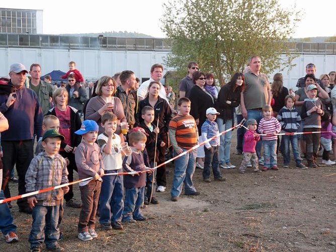 Osterfeuer Event (Foto: Karl-Heinz Herrmann) Osterfeuer Event (Foto: Karl-Heinz Herrmann)