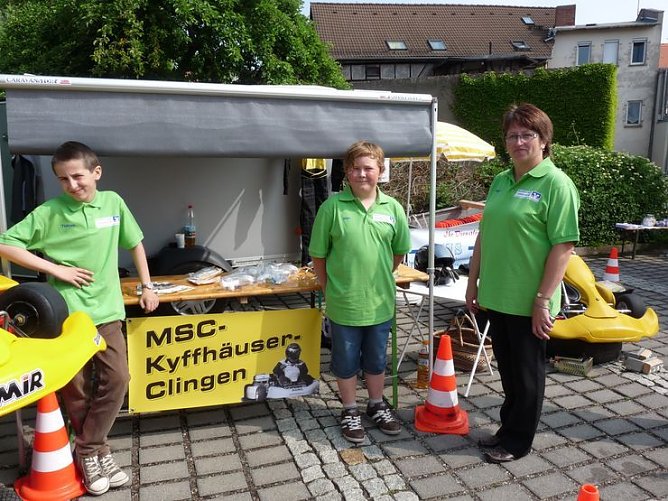 Kleines Volksfest (Foto: Karl-Heinz Herrmann) Kleines Volksfest (Foto: Karl-Heinz Herrmann)