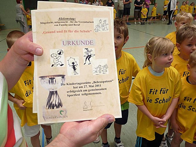 Fit für die Schule (Foto: Karl-Heinz Herrmann) Fit für die Schule (Foto: Karl-Heinz Herrmann)