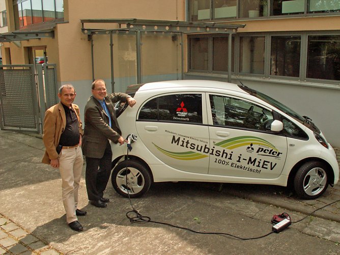 Kooperation zu Elektromobilit&auml;t (Foto: Stadtwerke Sondershausen)