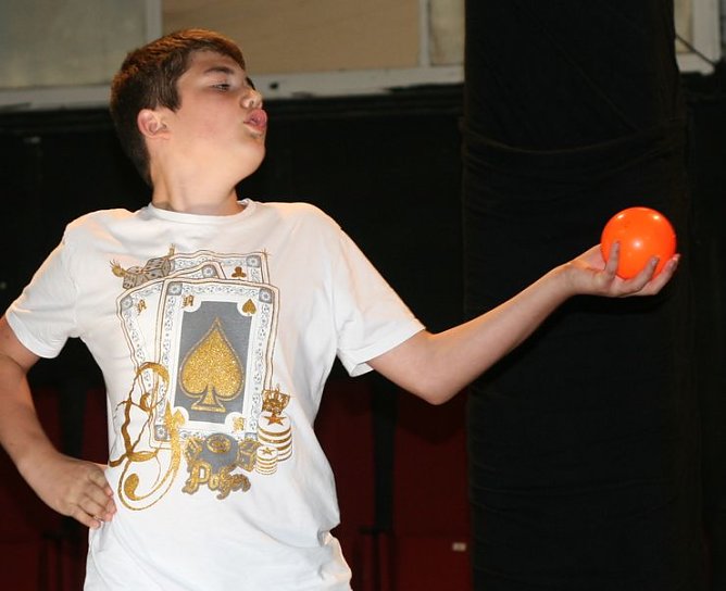 Einbildung (Foto: Theater Nordhausen) Einbildung (Foto: Theater Nordhausen)