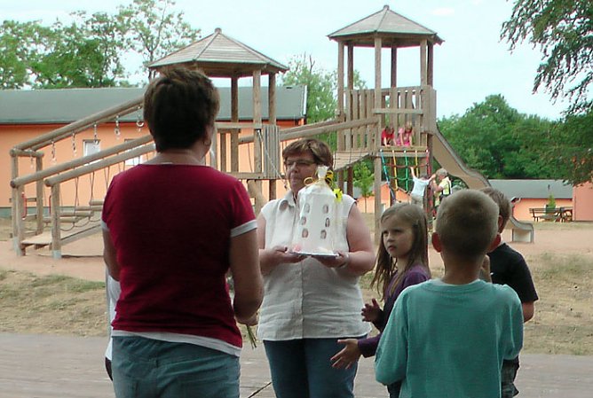 Lehrerin verabschiedet (Foto: Karl-Heinz Herrmann)