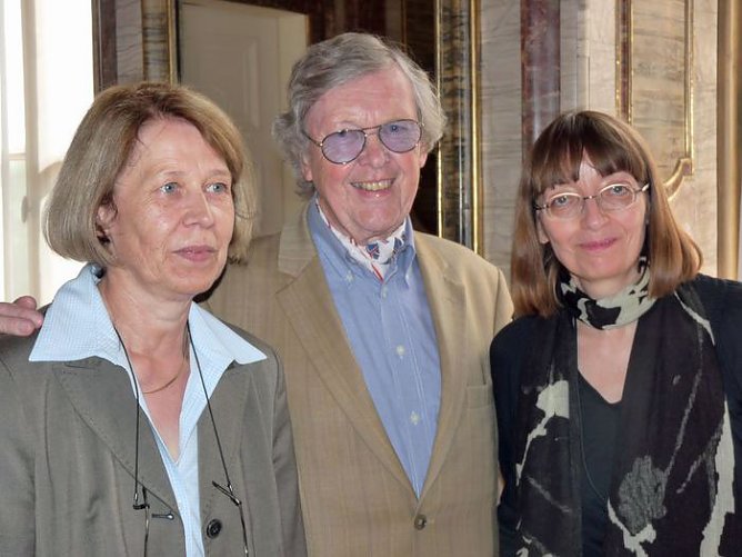 Übergabe der Sammlung Heidenheimiana (Foto: Karl-Heinz Herrmann) Übergabe der Sammlung Heidenheimiana (Foto: Karl-Heinz Herrmann)