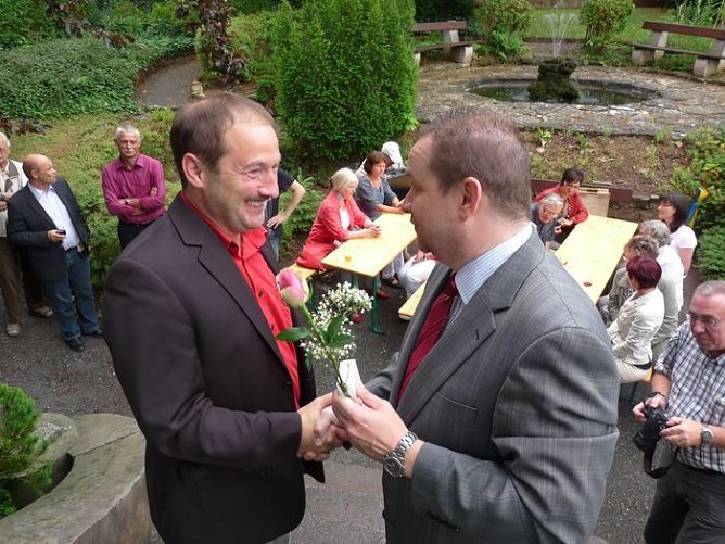 Sommerfest bei der VHS (Foto: Karl-Heinz Herrmann) Sommerfest bei der VHS (Foto: Karl-Heinz Herrmann)