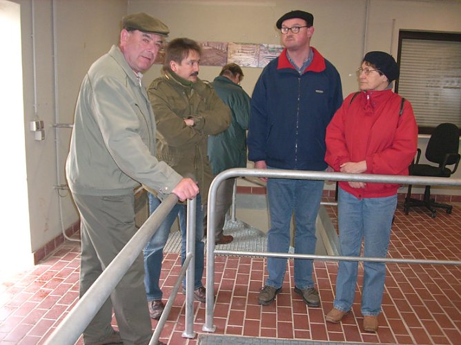 Besucher zum Tag des Wassers (Foto: Karl-Heinz Herrmann)