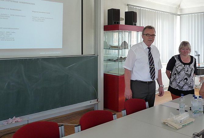 Qurtier Stiftstraße (Foto: Karl-Heinz Herrmann) Qurtier Stiftstraße (Foto: Karl-Heinz Herrmann)