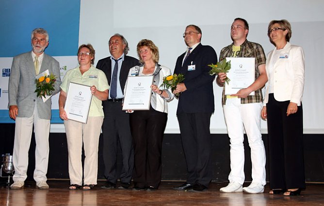 Zertifikate erhalten (Foto: Kyffhäusertourismusverband) Zertifikate erhalten (Foto: Kyffhäusertourismusverband)