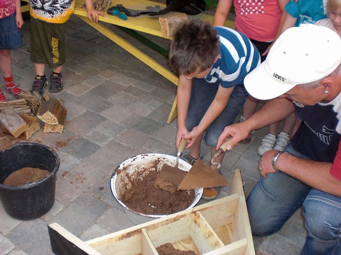 Haus f&uuml;r die Wildbienen (Foto: Karl-Heinz Herrmann)