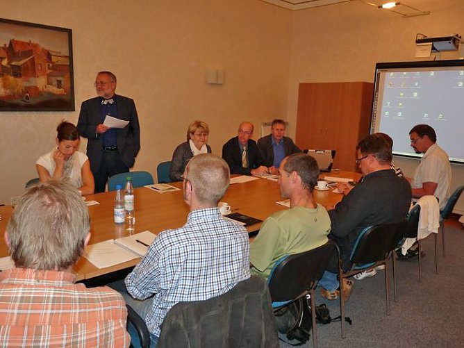 Radwegekonferenz (Foto: Karl-Heinz Herrmann) Radwegekonferenz (Foto: Karl-Heinz Herrmann)